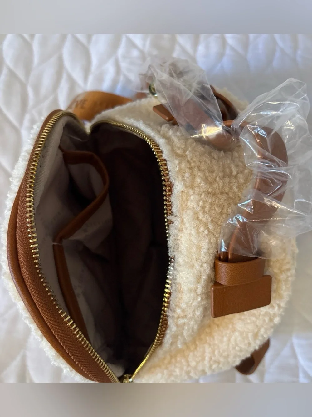 🧸Steve Madden Cream/Brown Mini Backpack Gold Hardware Zip Closure Inner Pockets